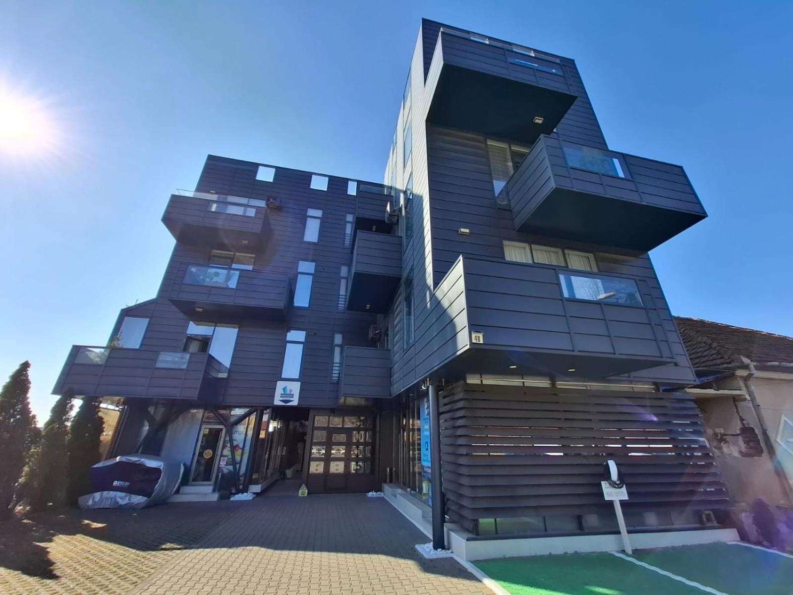 Apartments Steel Residence- Tesla Drive Experience 티미쇼아라 외부 사진
