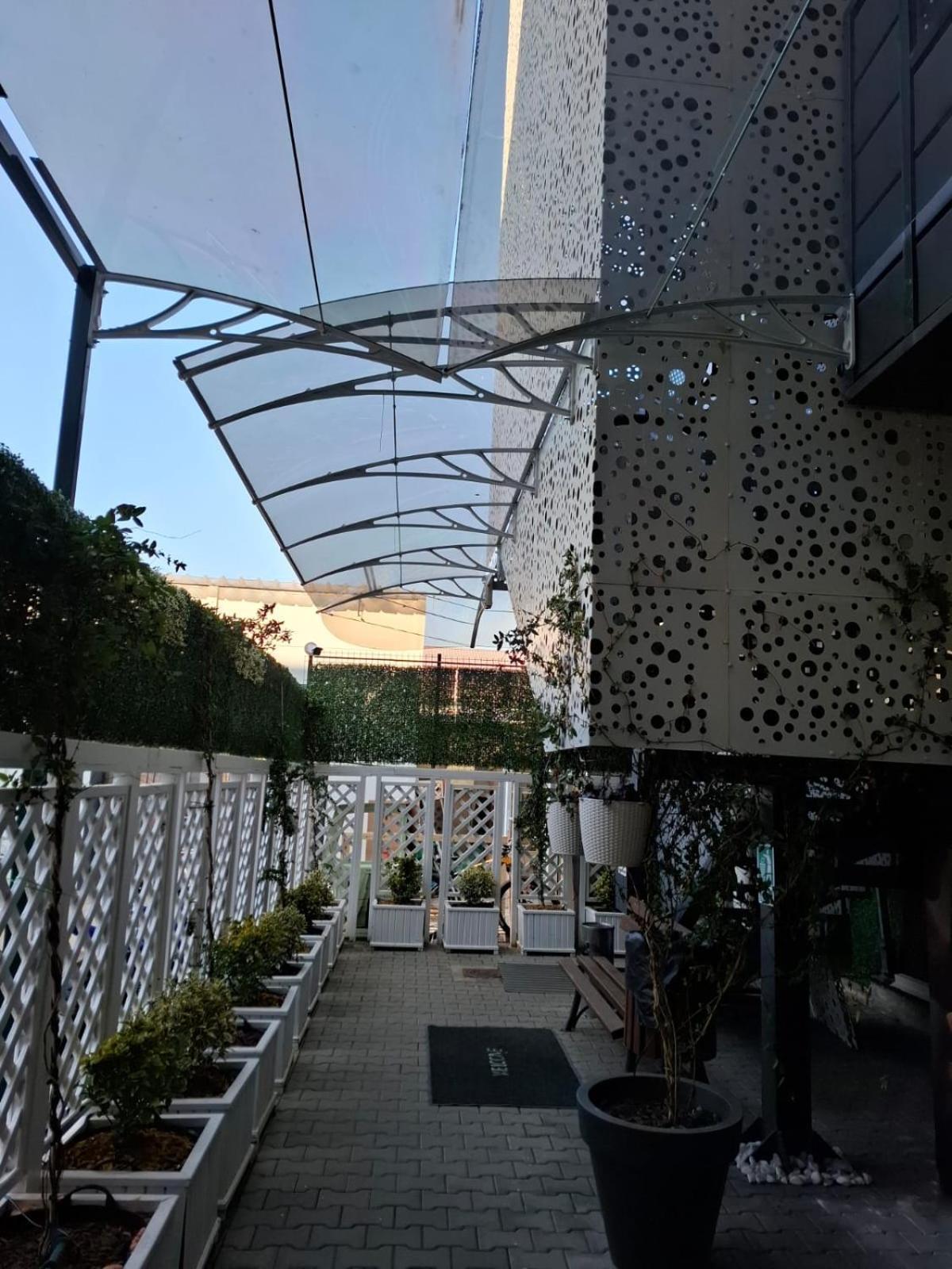 Apartments Steel Residence- Tesla Drive Experience 티미쇼아라 외부 사진