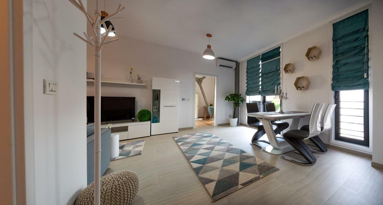 Apartments Steel Residence- Tesla Drive Experience 티미쇼아라 외부 사진