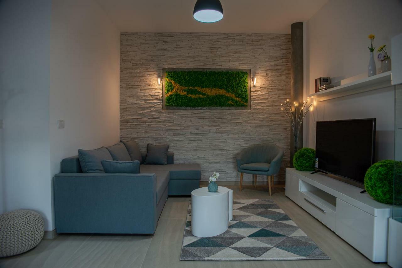 Apartments Steel Residence- Tesla Drive Experience 티미쇼아라 외부 사진